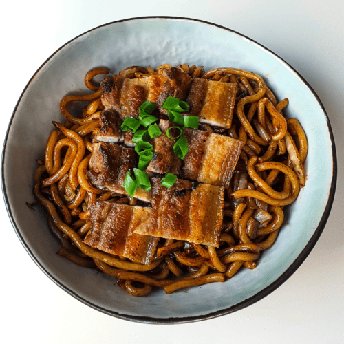 ⚠️焼き肉どん⚠️マーシャルアンプ&キャビ⚠️ 豚肉とニンニク、キャベツの焼きうどん