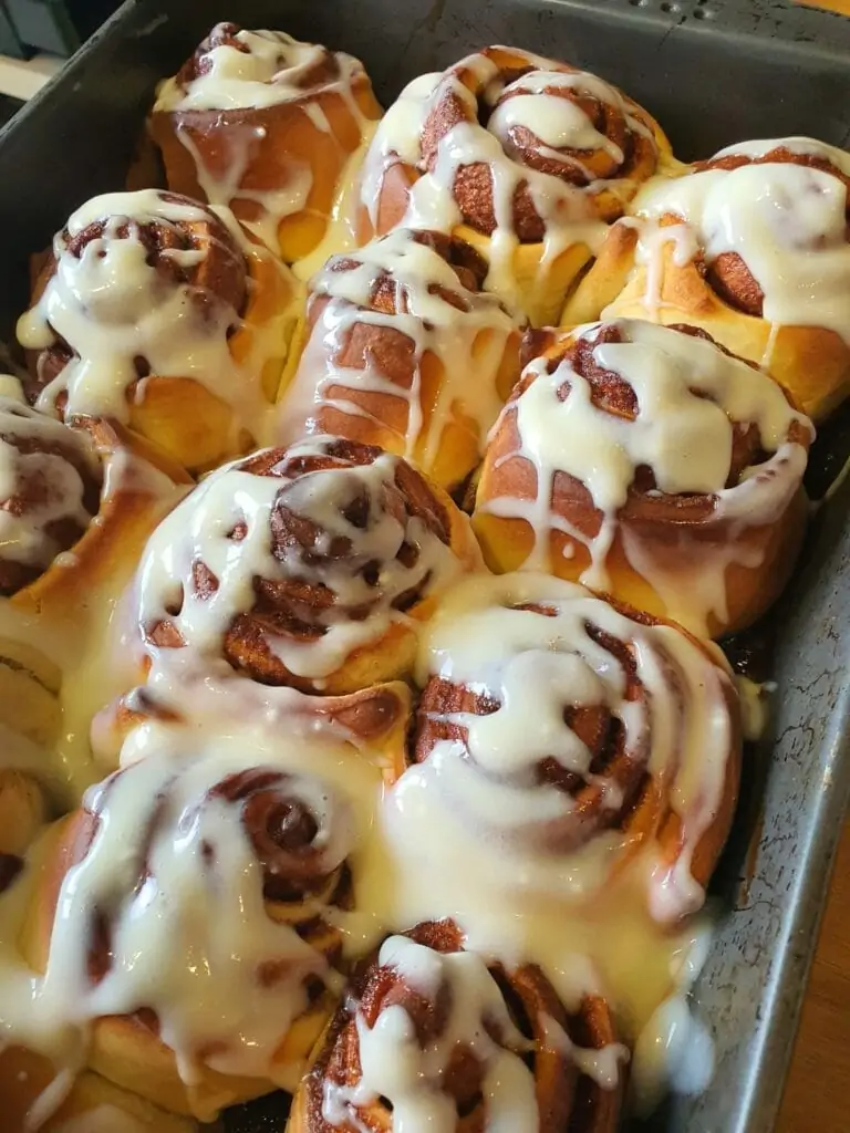 authentiques cinnamon rolls