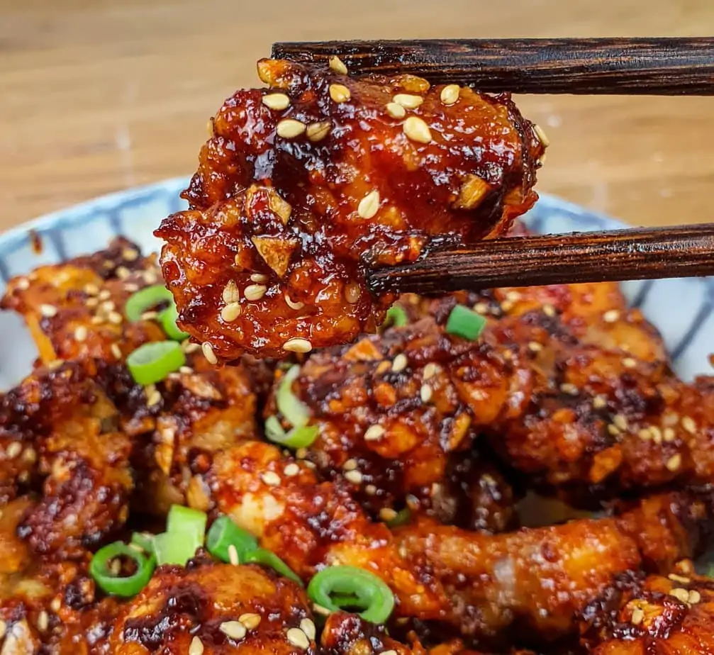 Spicy tenders de poulet coréens recadrée