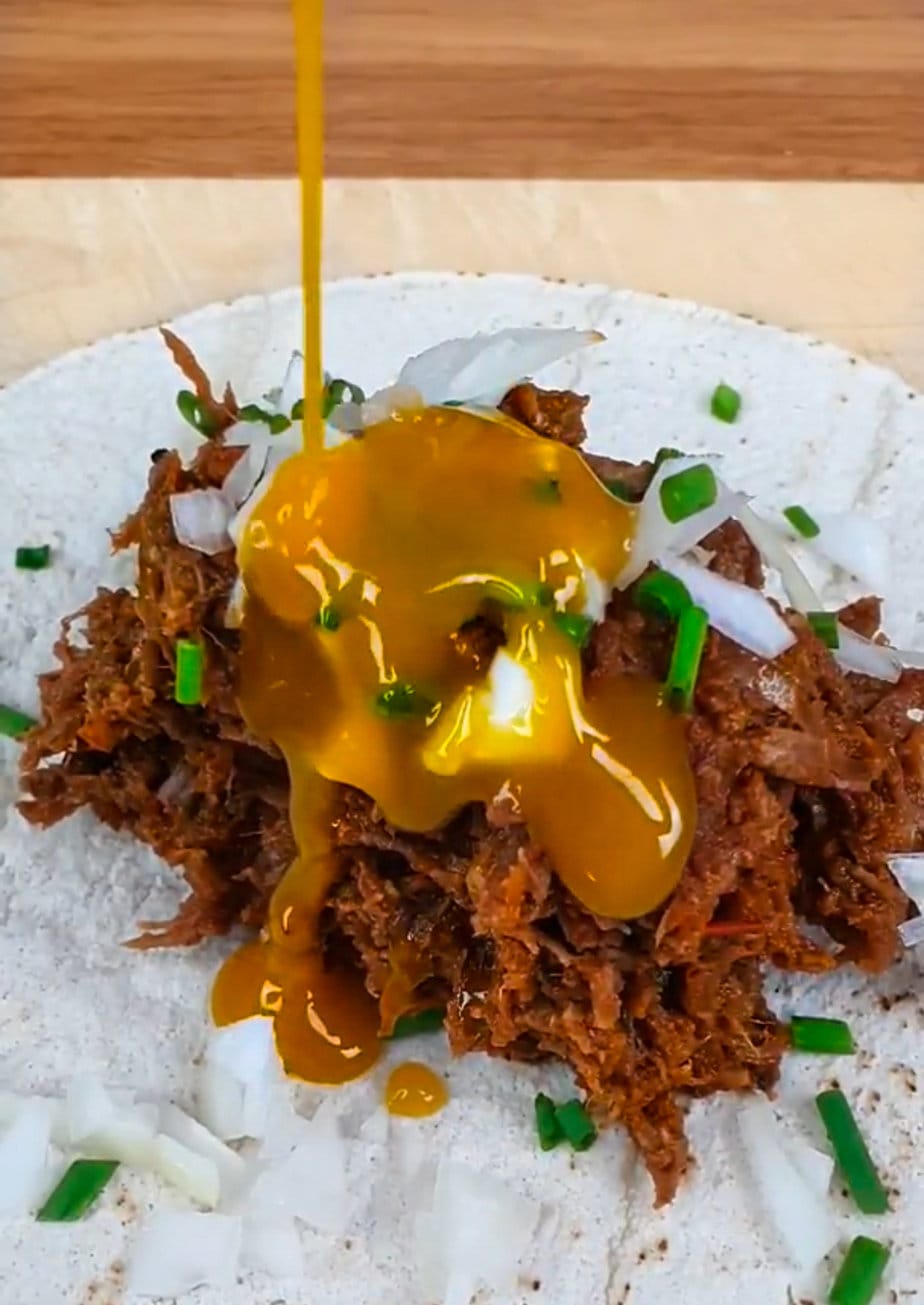 beef tacos with mango sauce