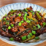 Bœuf sauté aux jeunes oignons