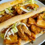 banh mi sur assiette blanche