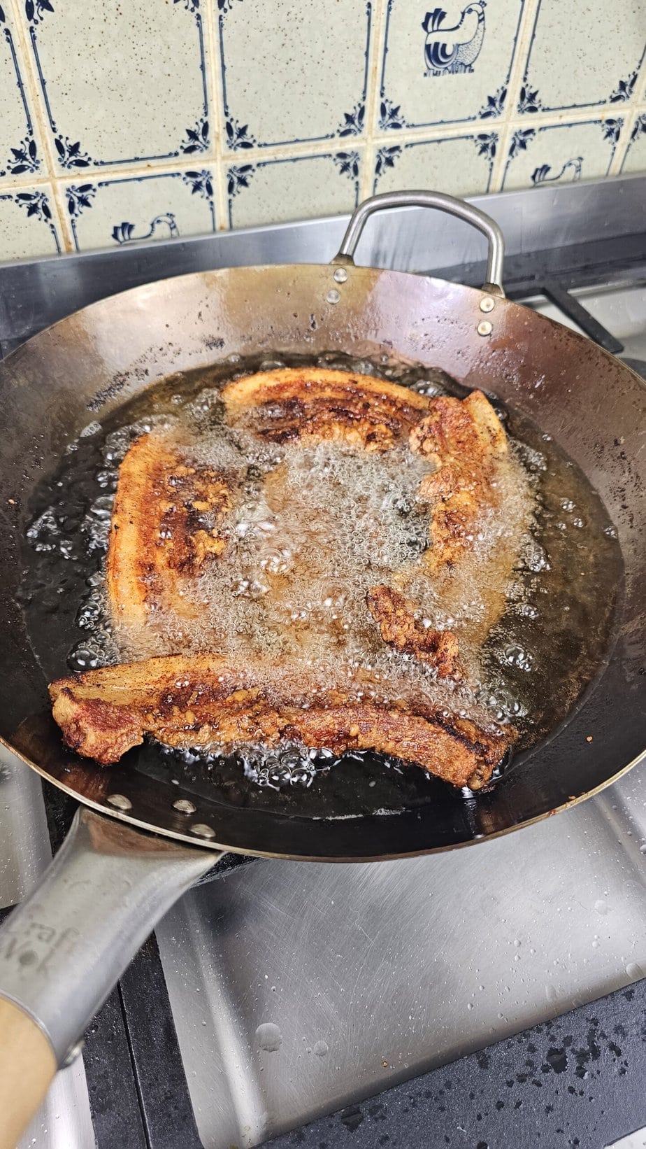lard frit dans l'huile