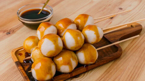 Mitarashi-dango-en-tete-1-
