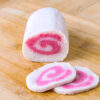 narutomaki sur fond de bois