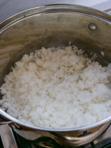 riz lavé et cuit