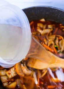 bouillon de poulet versé