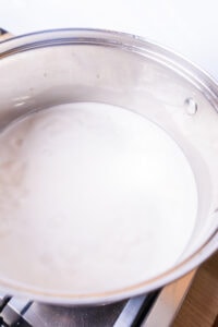 lait de coco dans casserole