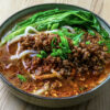 tantanmen sur fond de bois