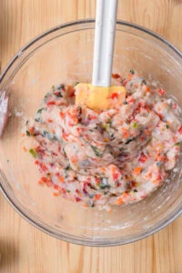 Pâte de poisson et légumes