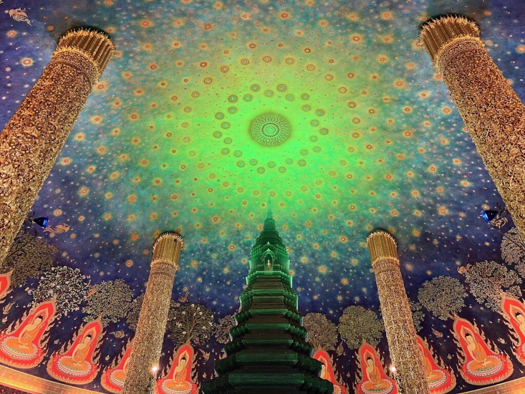 معابد بانكوك Wat Paknam, السقف الزجاجي الأخضر للستوبا الكبرى, بانكوك