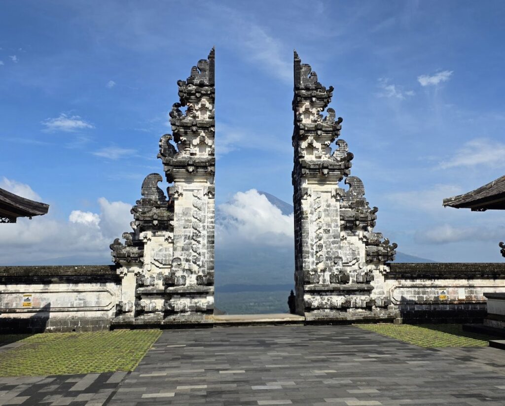 التخطيط لرحلة إلى بالي Temple de Lempuyang, بوابات المعبد, بالي