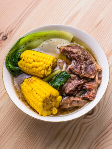 Recette de bulalo - Servir bien chaud.