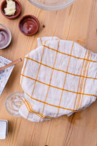 Naan - Laisser reposer 1 heure sous une serviette humide