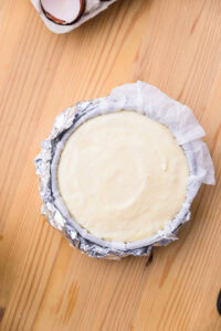 Cheesecake japonais - Beurrer le moule