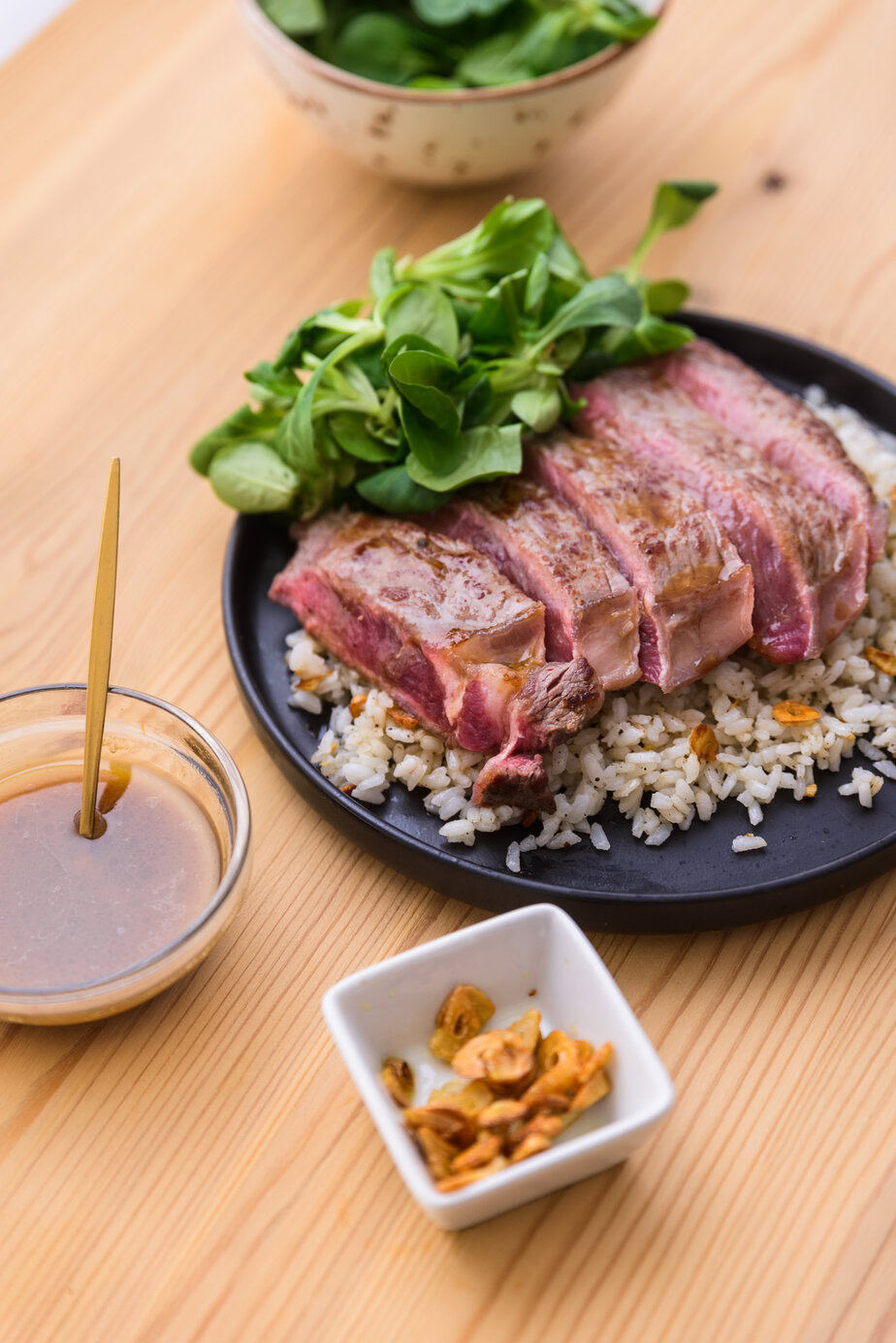 Teppanyaki - Carne bovina embrulhada em papel-alumínio para manter aquecida.