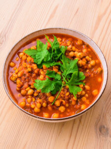 Authentique Chana Masala - Pour la finition et le service: Garnir avec la coriandre fraîche.