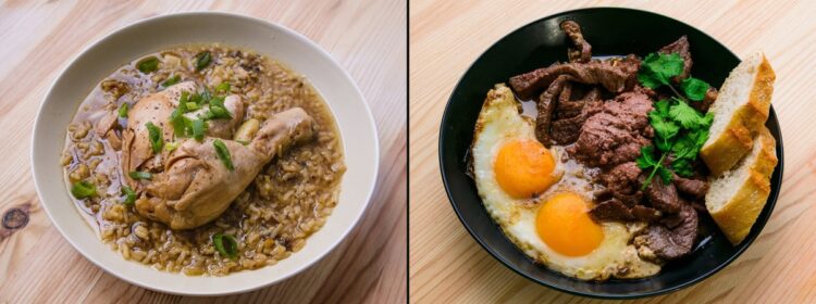 Deux bols de plats chauds : poulet au riz en sauce et assiette d’œufs, viande, pain et herbes.