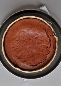 Cheesecake basque chocolat sans gluten allégé - Sors du four.