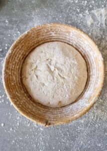Pain sans gluten sans pétrissage - Laisse lever pendant 30 minutes, couverte d’un torchon humide.