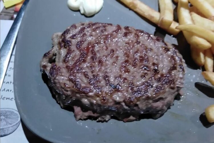 Steak haché au air fryer - En-tete
