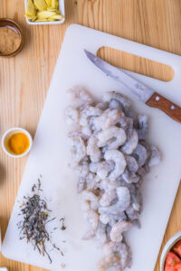 Crevettes au curry coco - Nettoyer et déveiner les crevettes.