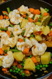 Curry de légumes - Faire revenir 2 minutes.