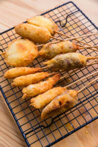 Kushikatsu - Les poser sur une grille.