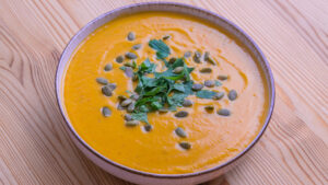 Soupe de potimarron - Servir le velouté bien chaud, dans des bols.