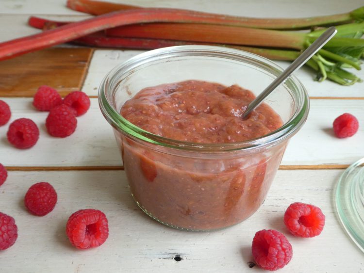 Confiture de rhubarbe aux graines de chia - En-tete