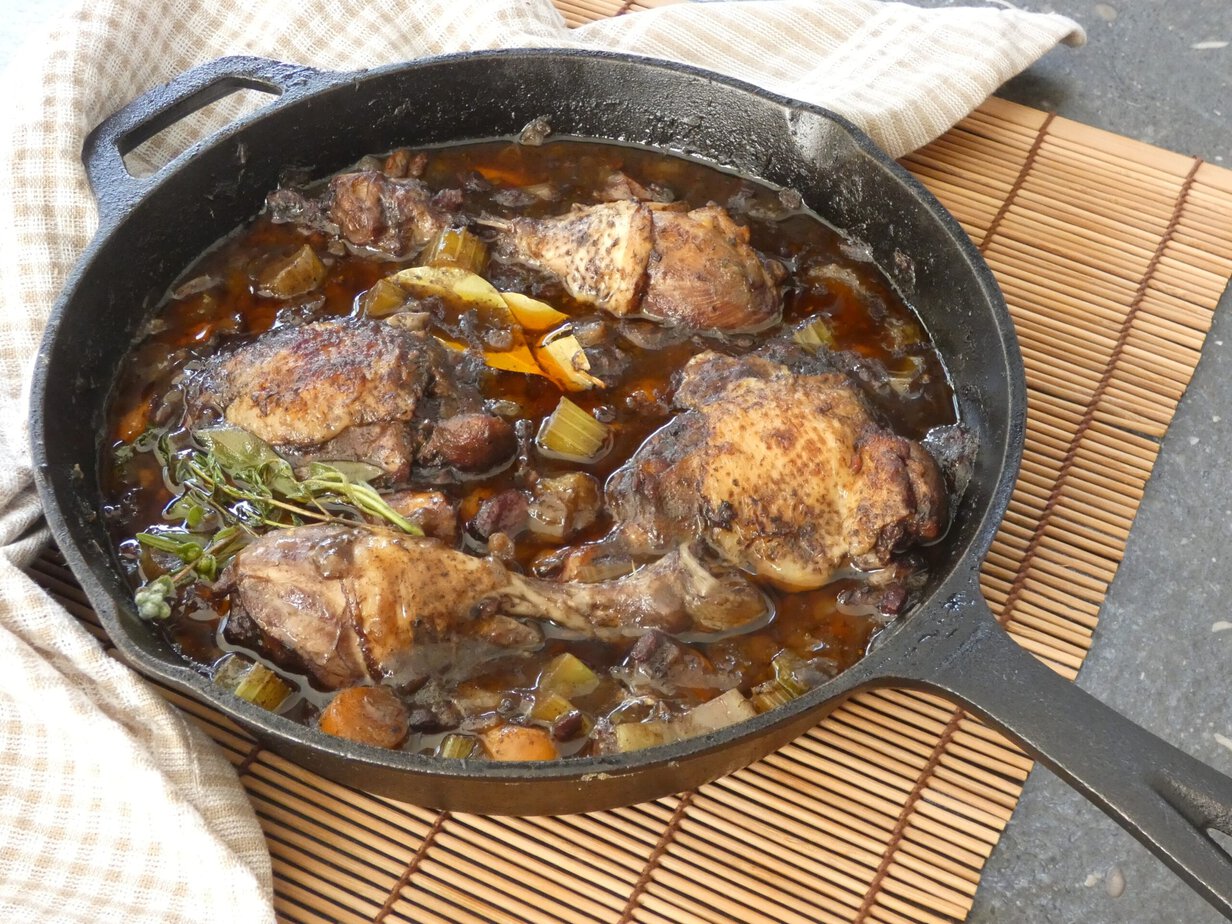 Coq au vin keto (sans farine) - En-tete