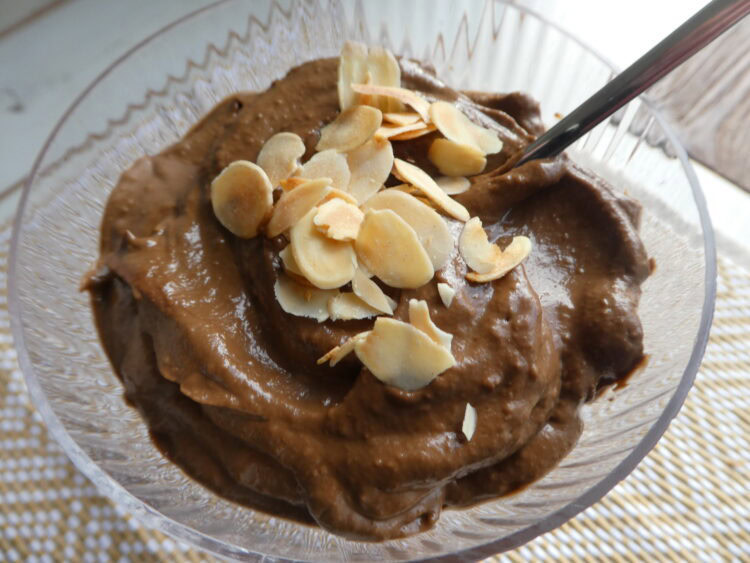 Mousse au chocolat à l'avocat - En-tete