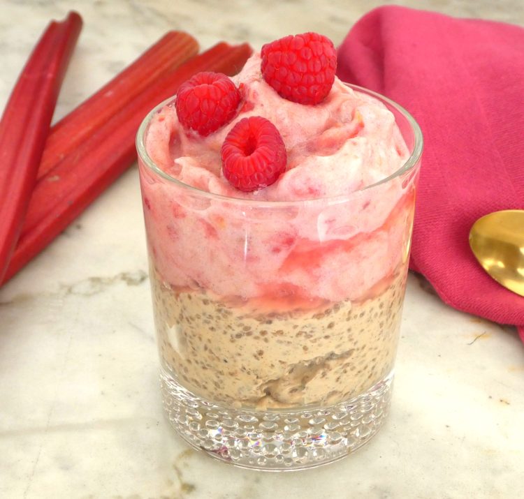 Mousse framboise rhubarbe, pudding de chia aux amandes - En-tete