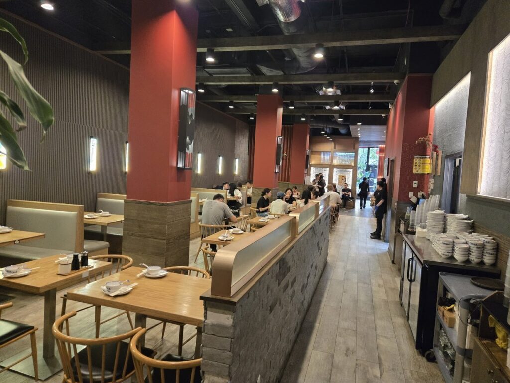 Nan Xiang Xiao Long Bao, la salle aux piliers rouges, New York