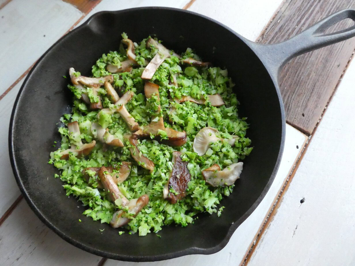 Riz de brocoli aux shiitakés (keto) - En-tete
