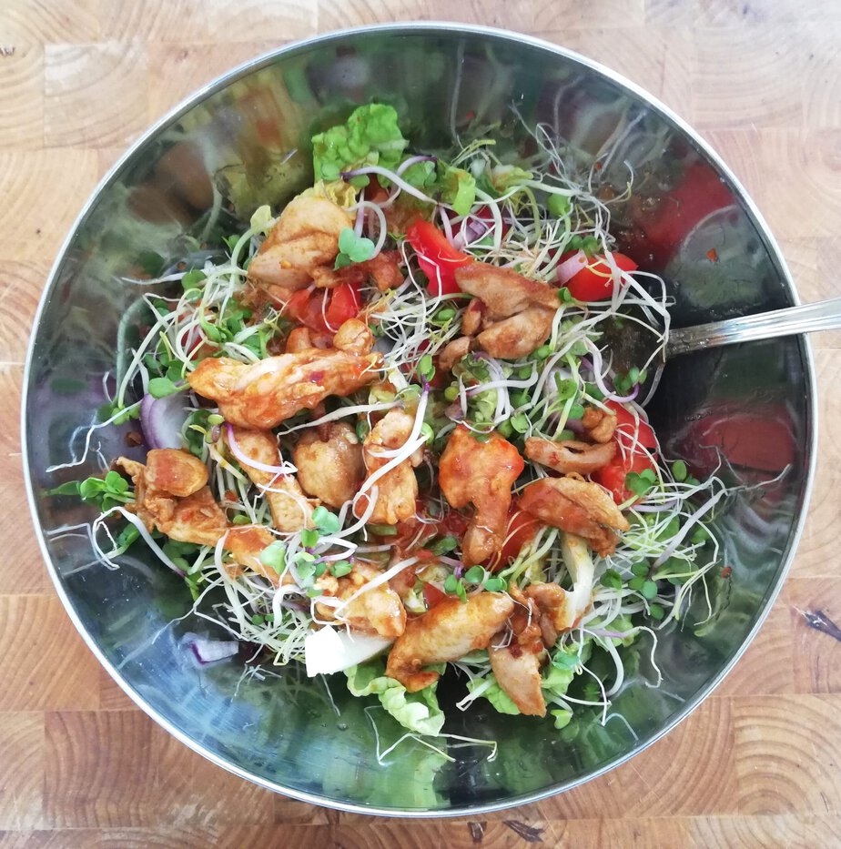 Salade thaïe au poulet